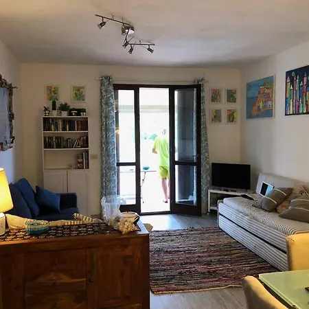 Bilocale Con Terrazza Vista Mare ריו מרינה